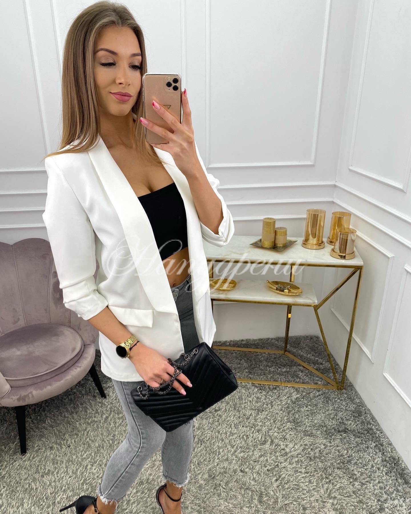 Елегантно сако Клара в бял цвят Елегантно сако Клара в бял цвят