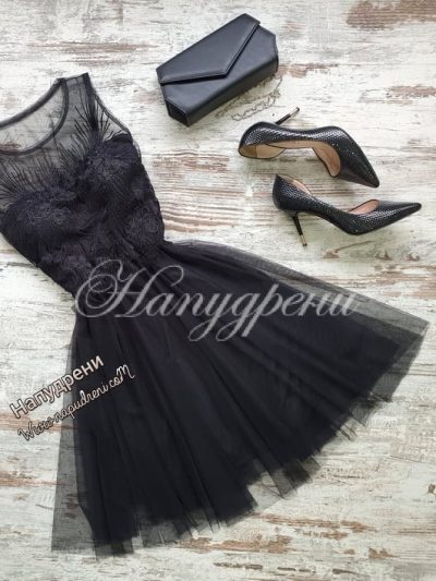 Кукленска рокля Magic в черен цвят