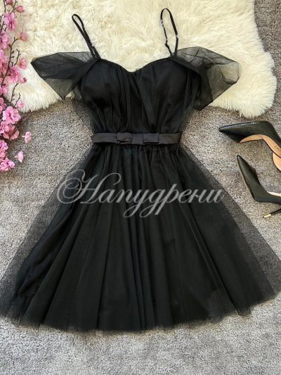 Дамска тюлена рокля в черен цвят