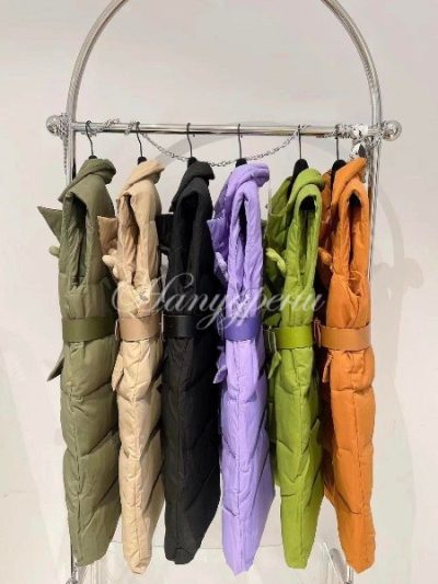 Дамски елек с коланче в черно и бежово - код 3443