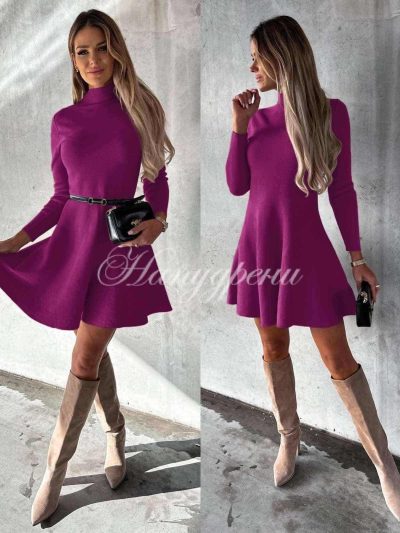 Разкроена рокля с коланче в лилав цвят - код 3696