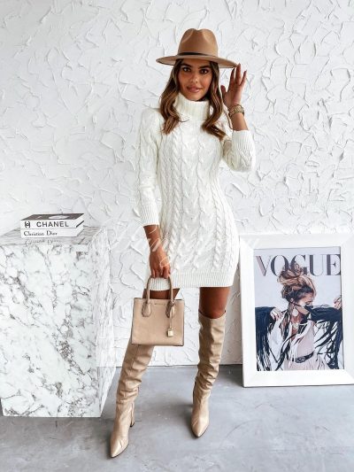 Вталена рокля плетиво в бял цвят – код 4016