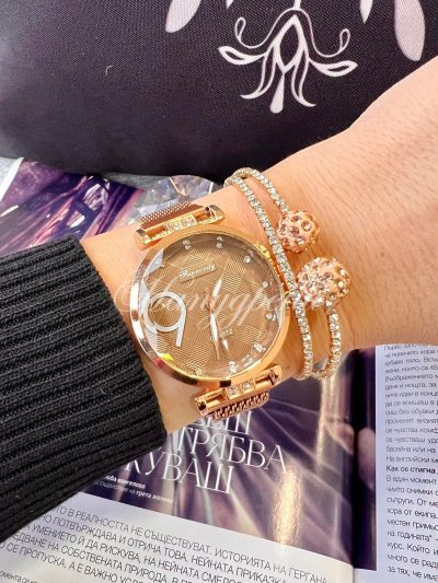 Дамски часовник