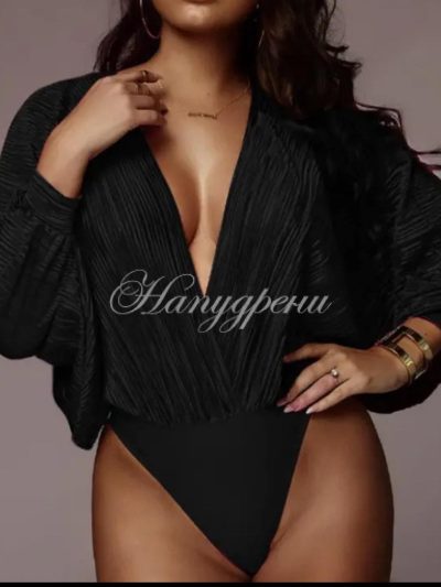 Ефектно боди в черен цвят