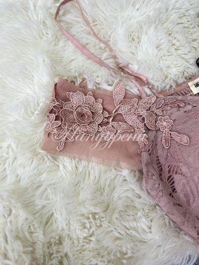 Официална рокля с дантела и тюл в цвят пудра – код 5103