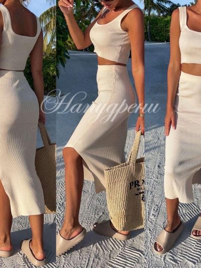 Ефектен сет с дълга пола в бежов цвят - код 5330