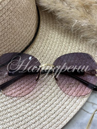 Дамски очила с ефектни рамки