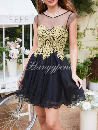 Официална рокля с тюл и златни орнаменти - код 5565