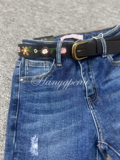 Дамски сини дънки с бродерия- код 5864