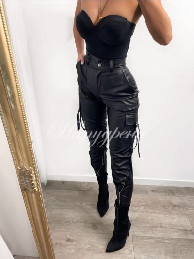 Дамски кожен панталон с висока талия и ефектни ципове - код 6009