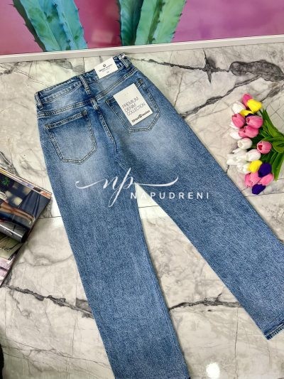 Дамски свободни дънки с кръпки син цвят - код 6996