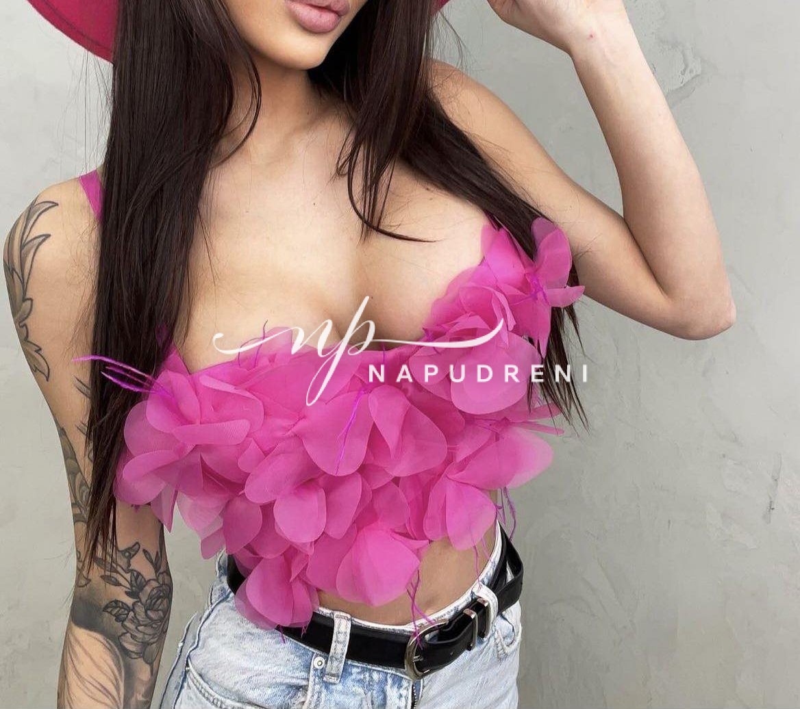Дамско ефектно бюстие в цикламен цвят