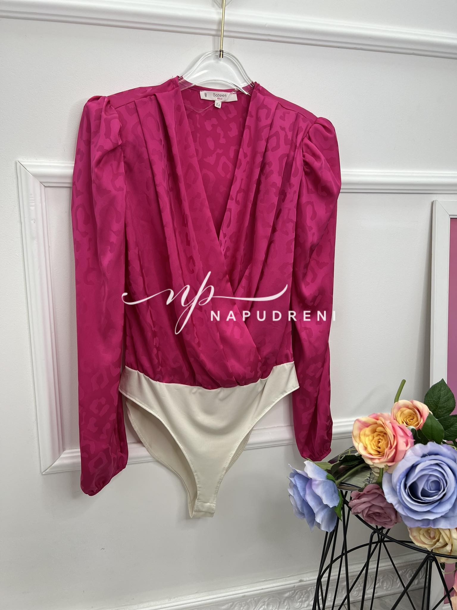 Дамско сатенено боди в цикламен цвят