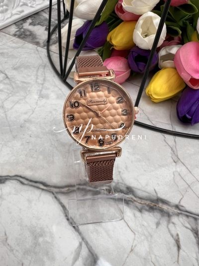 Дамски часовник в златист цвят – код 7410