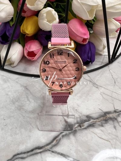 Дамски часовник в розов цвят – код 7408