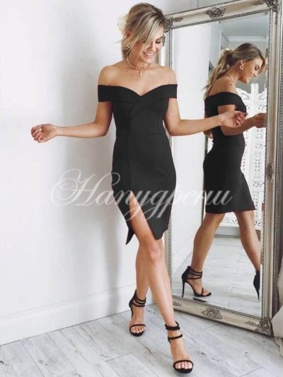 Елегантна рокля с паднали рамена в черен цвят - код p071