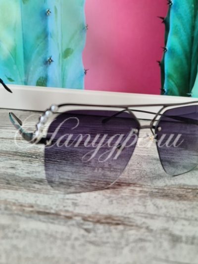 Тъмниочиласнежниперлички код