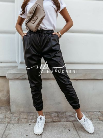 Дамски кожен панталон с връзки в черен цвят код - 8674