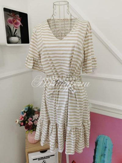 Кокетна раирана рокля в бяло и бежово - код P486